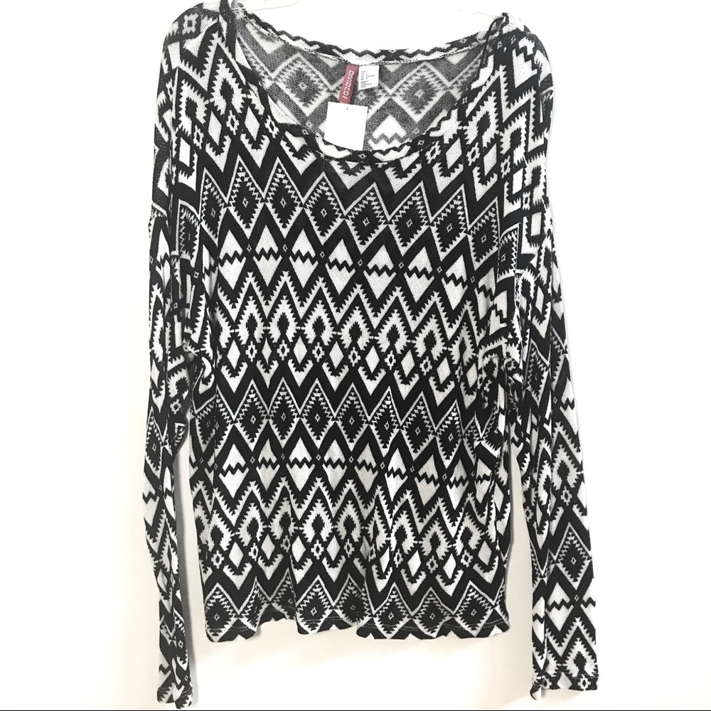 NEW Divided knit sweater top sz L